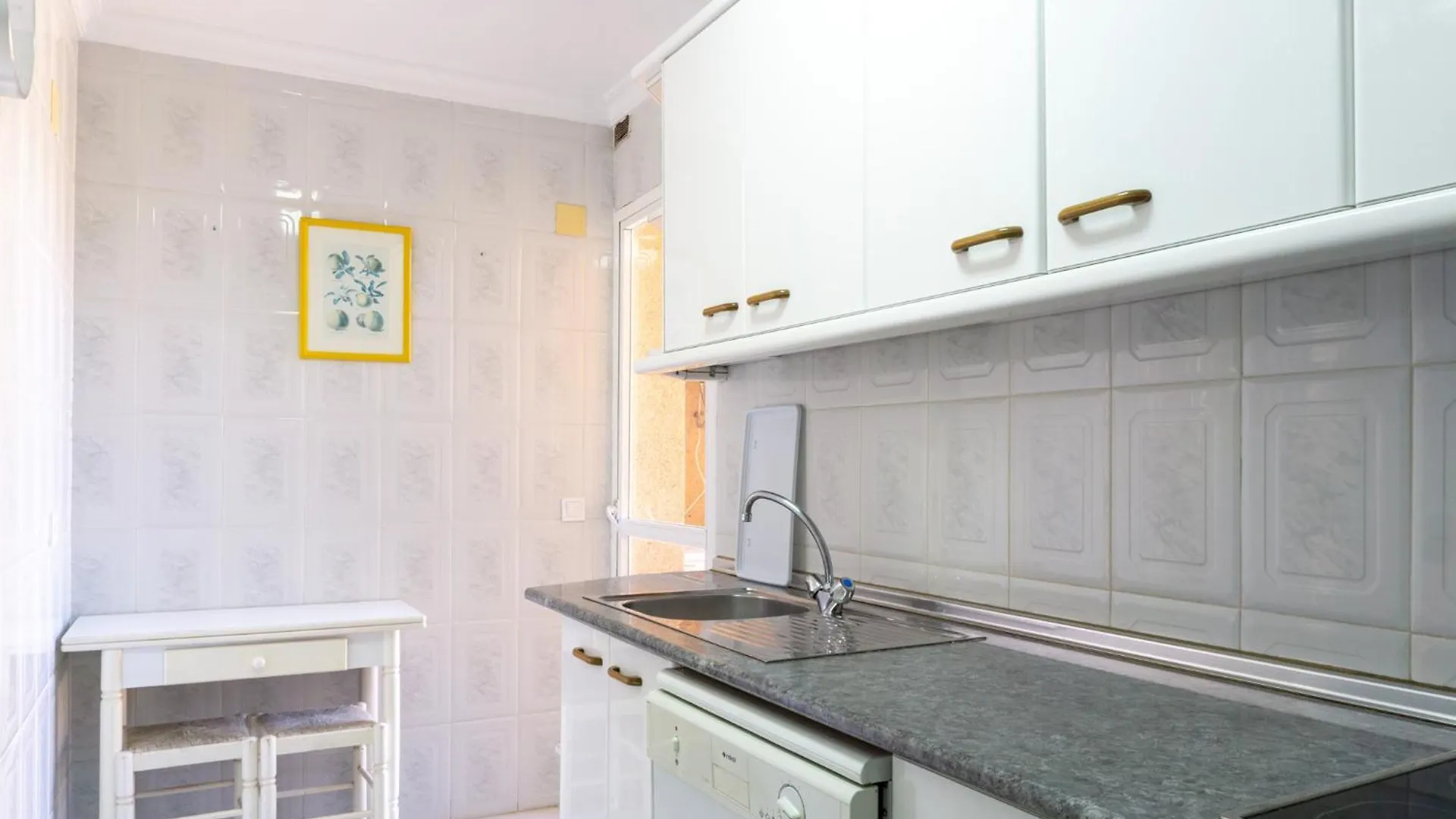 Sunny Hideaway Guadalmar Apartment Malaga