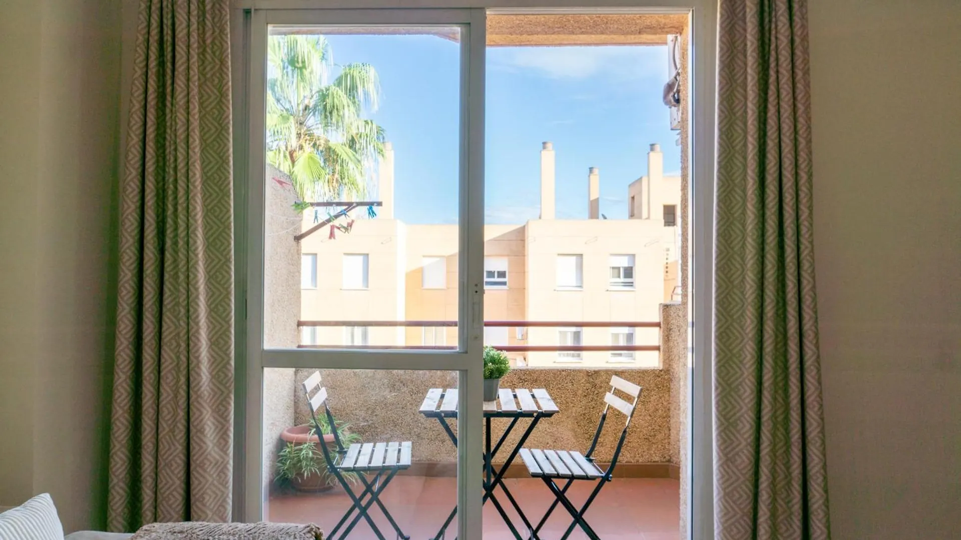 Sunny Hideaway Guadalmar Apartment Malaga