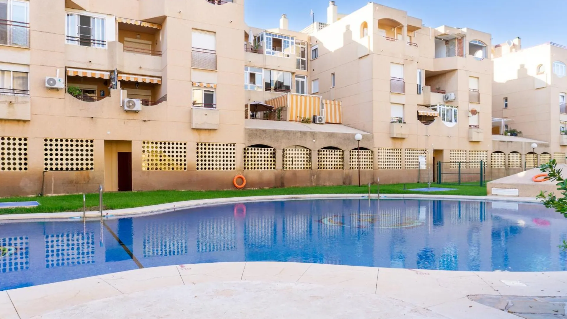 Sunny Hideaway Guadalmar Apartment Malaga